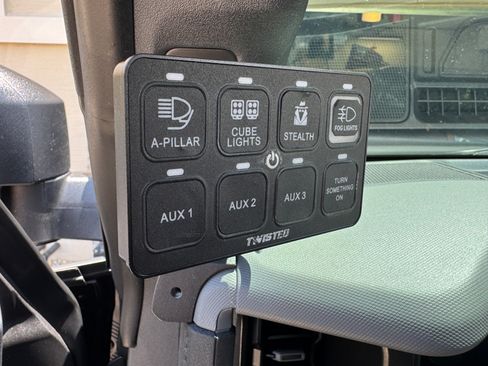 Used 2023 Ford Bronco 2-Door AWD/4WD image 15