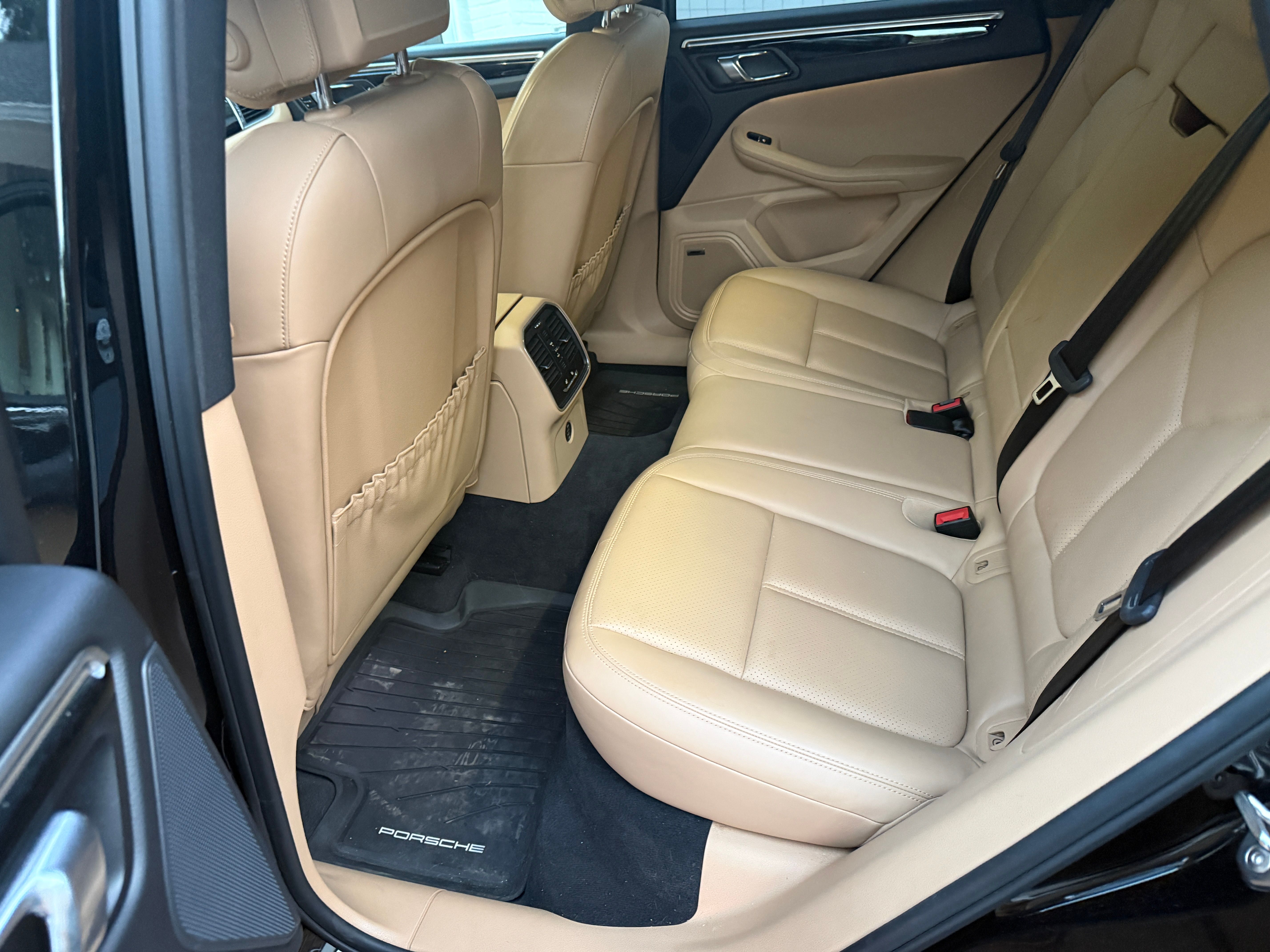 Used 2018 Porsche Macan S AWD/4WD image 25