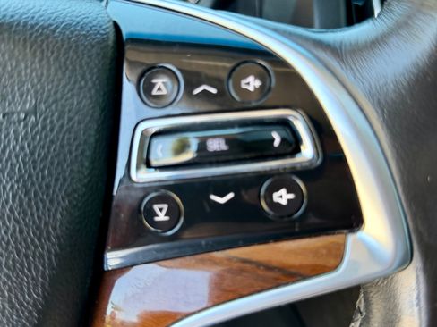 Used 2018 Cadillac Escalade ESV Luxury AWD/4WD image 6