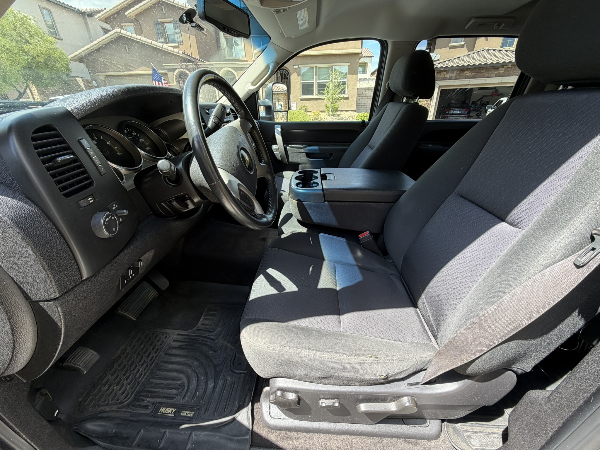 Used 2014 Chevrolet Silverado 2500 LT w/ Custom Sport Truck Package AWD/4WD image 11