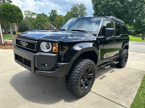 Used 2025 Toyota Land Cruiser 1958 image 11