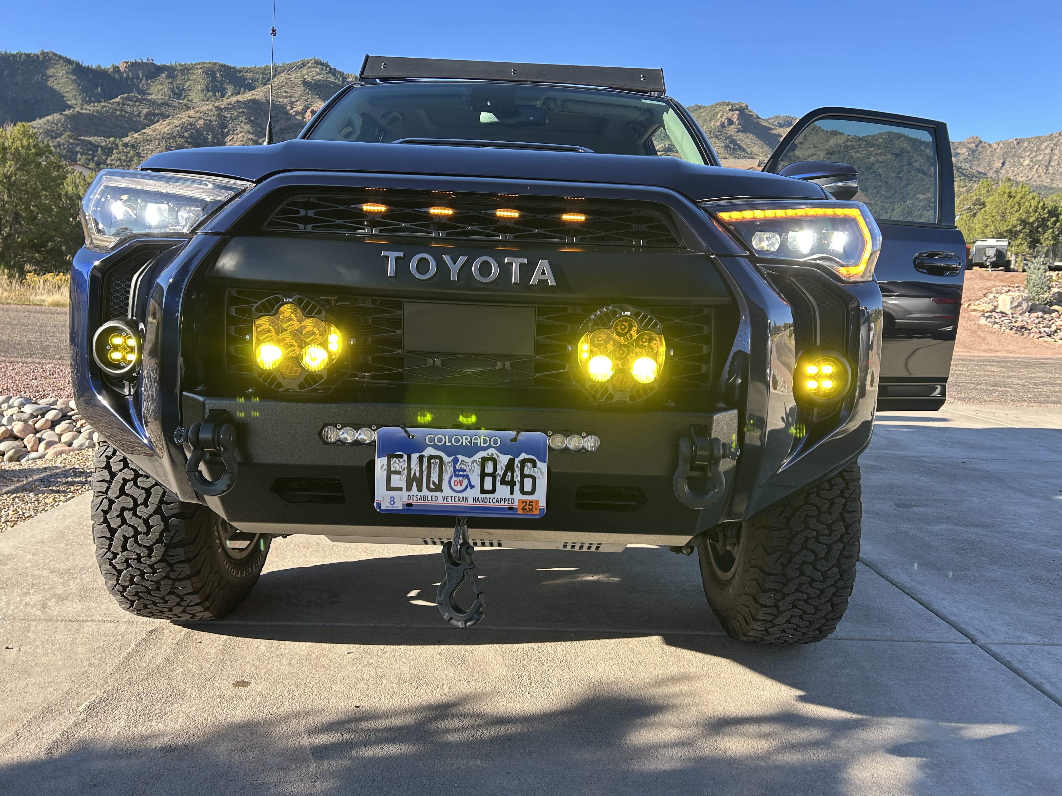 Used 2021 Toyota 4Runner TRD Off-Road Premium w/ Moonroof Package AWD/4WD image 8
