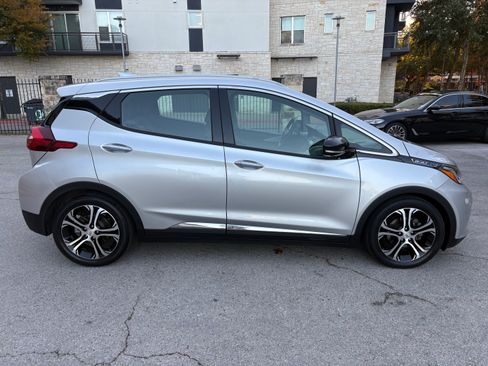 Used 2017 Chevrolet Bolt Premier image 8