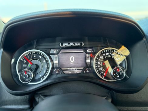 Used 2021 RAM 1500 Laramie image 12