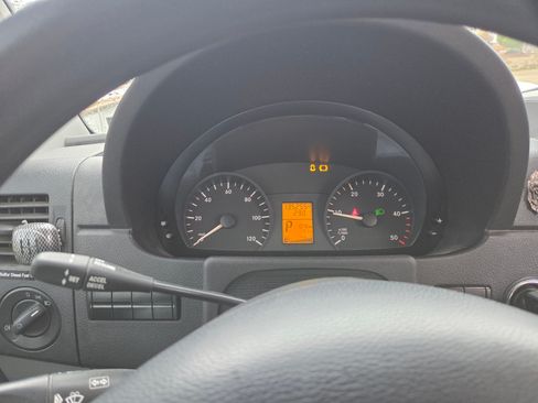 Used 2017 Mercedes-Benz Sprinter 2500 image 13