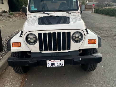 Used 2000 Jeep Wrangler Sport image 5