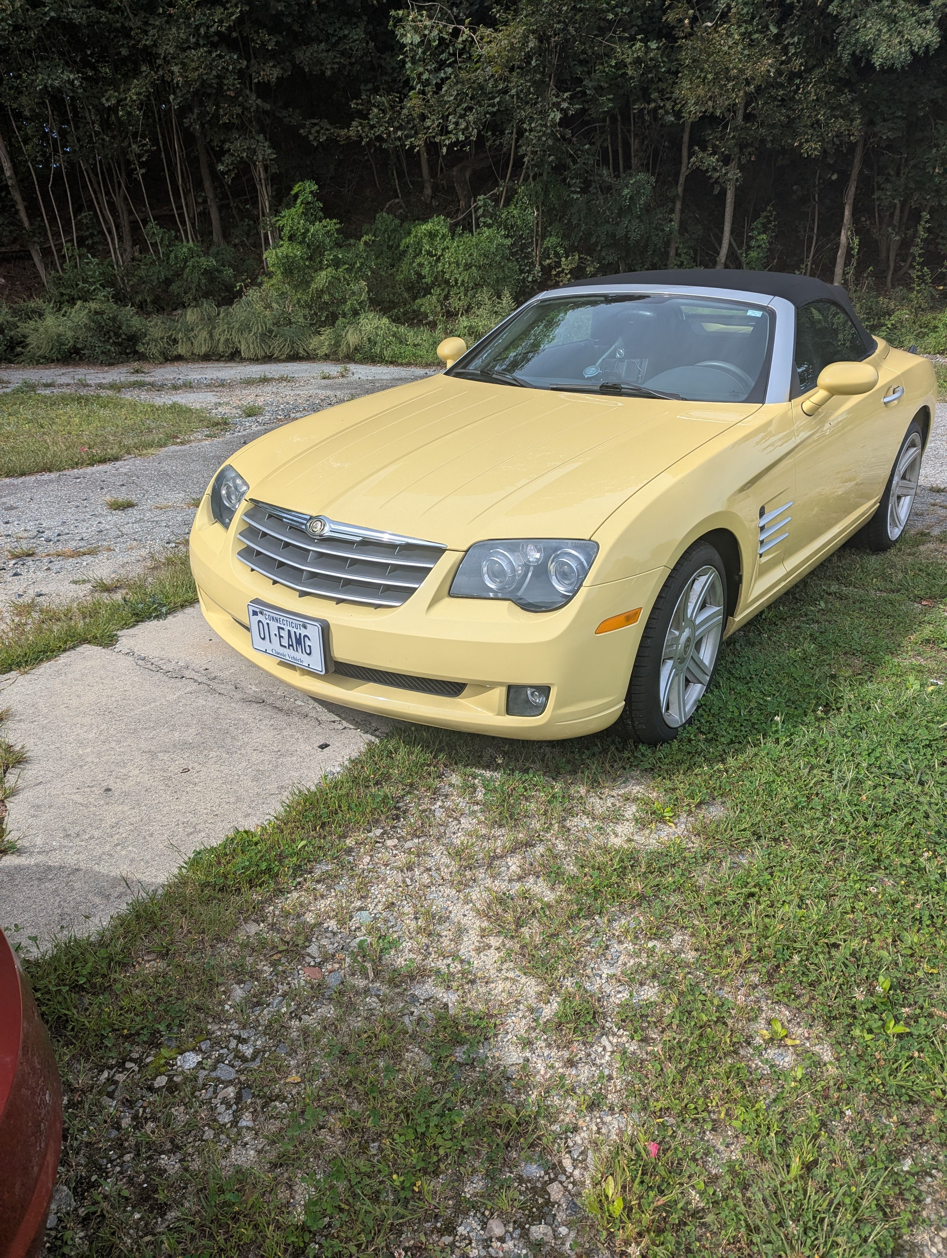 Used 2005 Chrysler Crossfire Limited RWD image 10