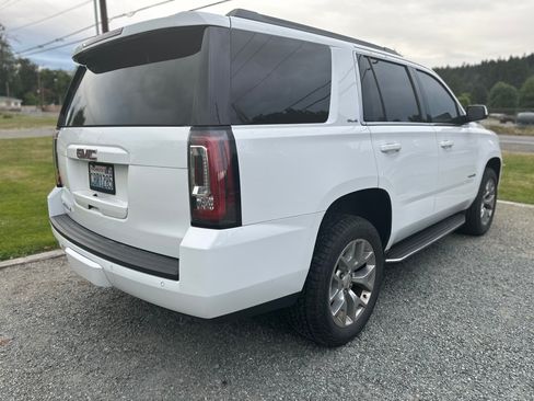Used 2017 GMC Yukon SLE w/ SLE Value Package AWD/4WD image 2