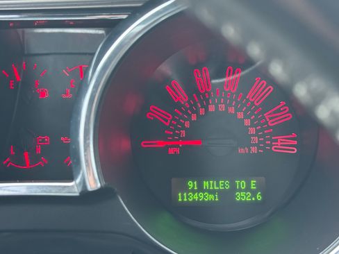 Used 2009 Ford Mustang GT Premium image 9