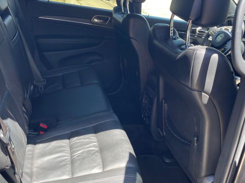 Used 2016 Jeep Grand Cherokee Limited RWD image 10