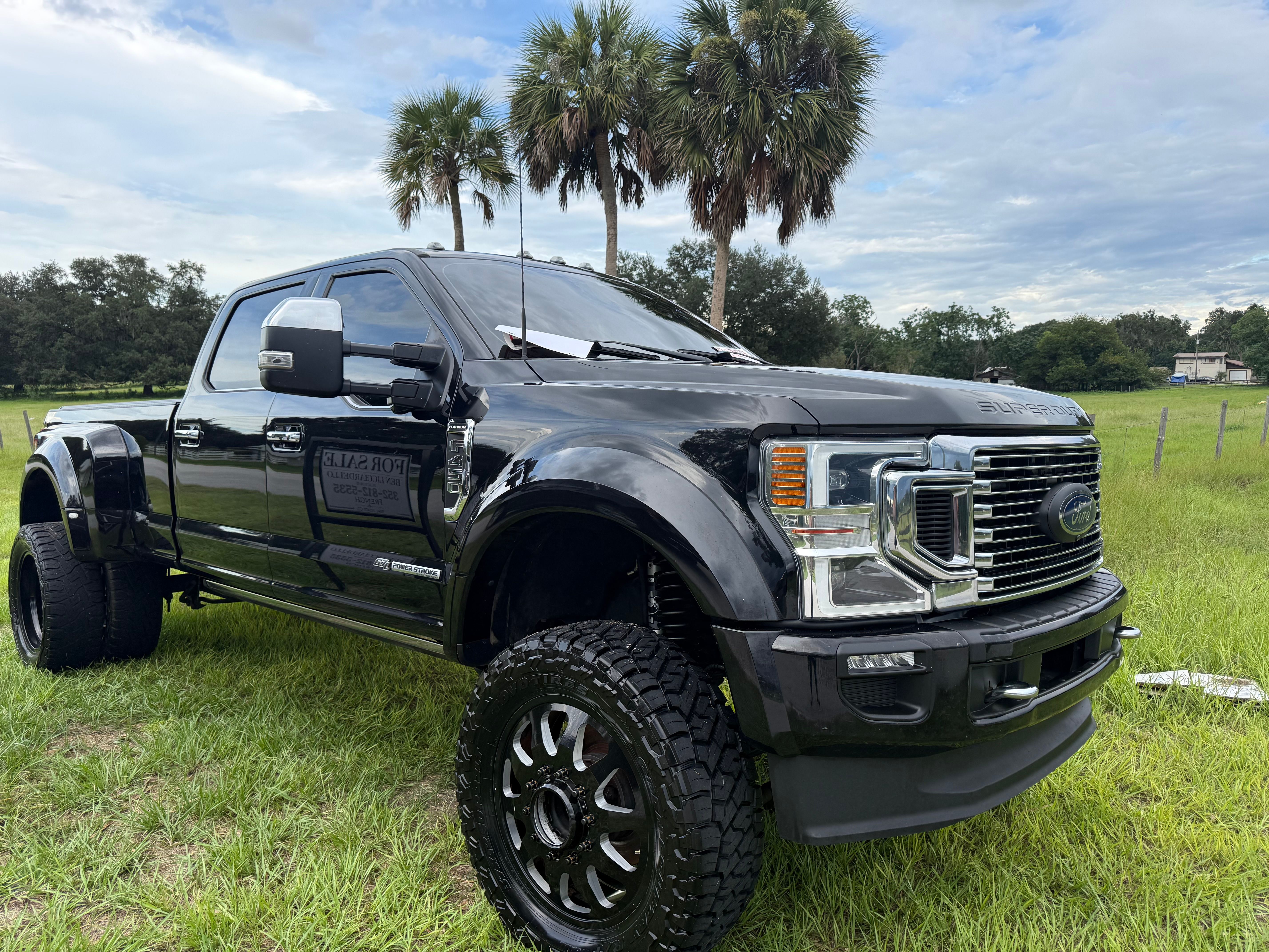 Used 2022 Ford F450 Platinum w/ FX4 Off-Road Package AWD/4WD image 1