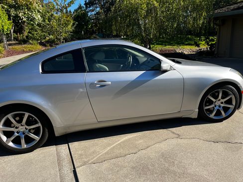 Used 2004 INFINITI G35 Coupe w/ Premium Pkg RWD image 14