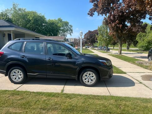 Used 2019 Subaru Forester w/ Alloy Wheel Package AWD/4WD image 1