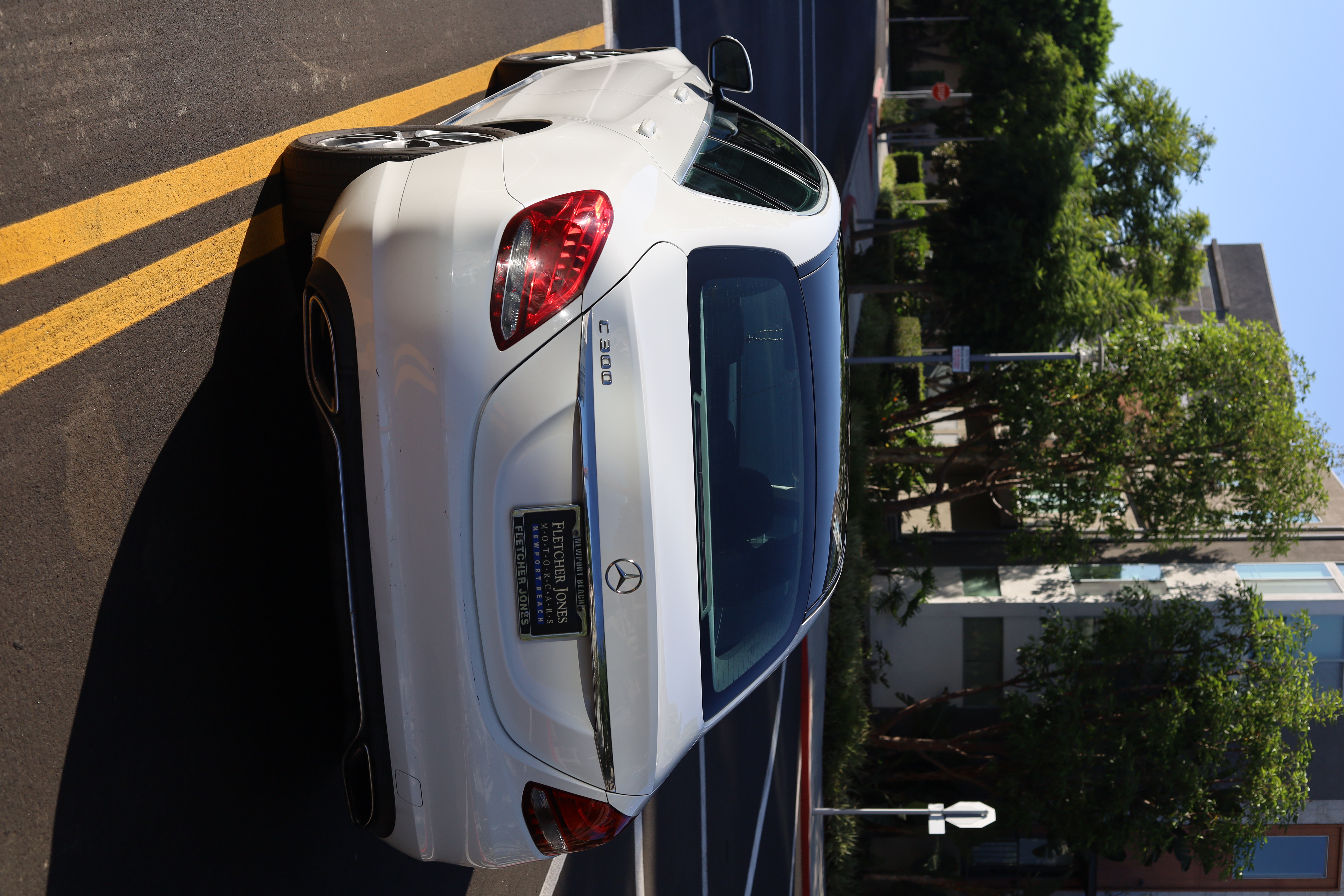 Used 2016 Mercedes-Benz C 300 Sedan image 2