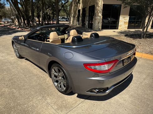Used 2011 Maserati GranTurismo Convertible 2D image 6