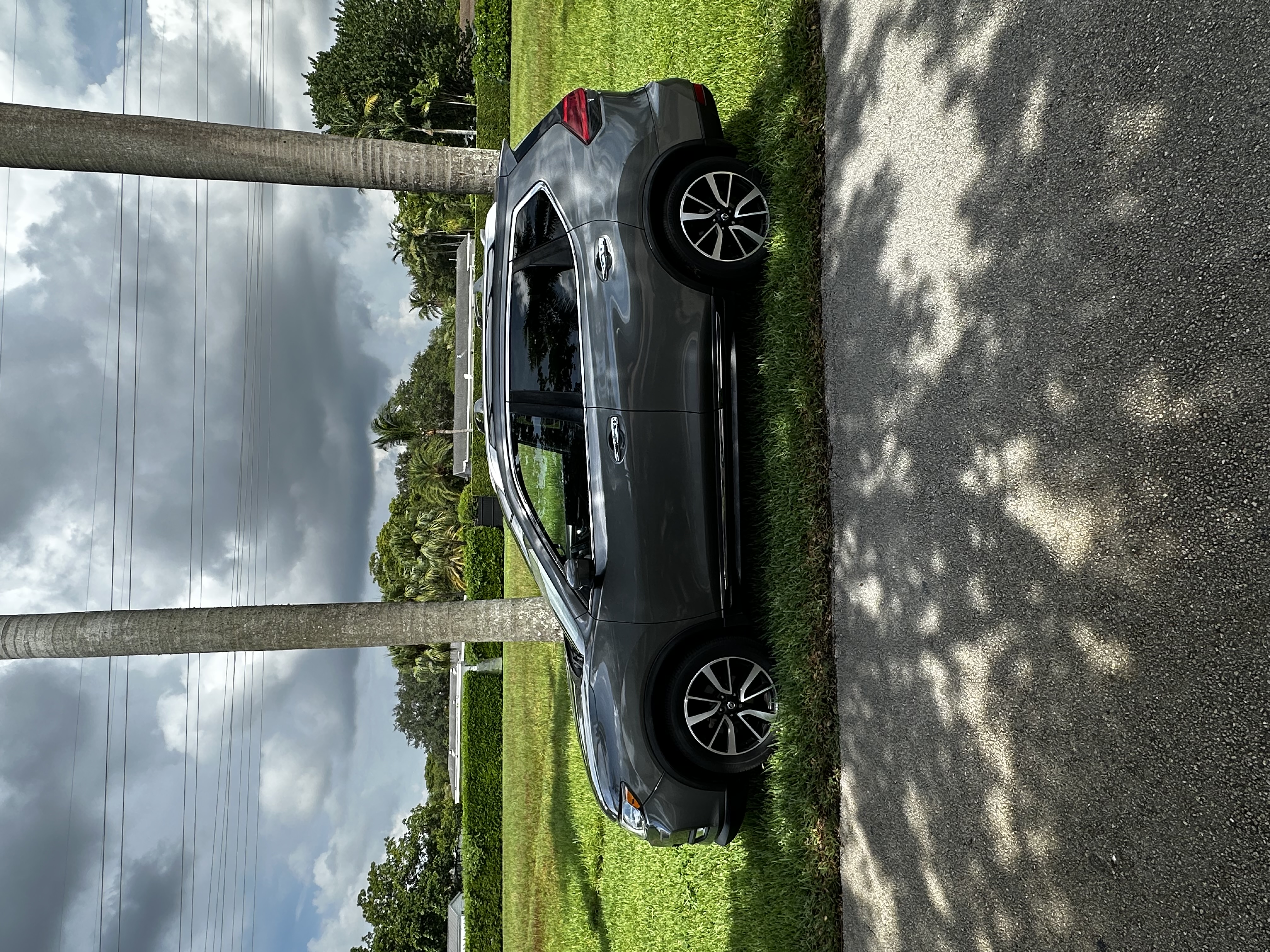 Used 2017 Nissan Rogue SL w/ SL Premium Package FWD image 10