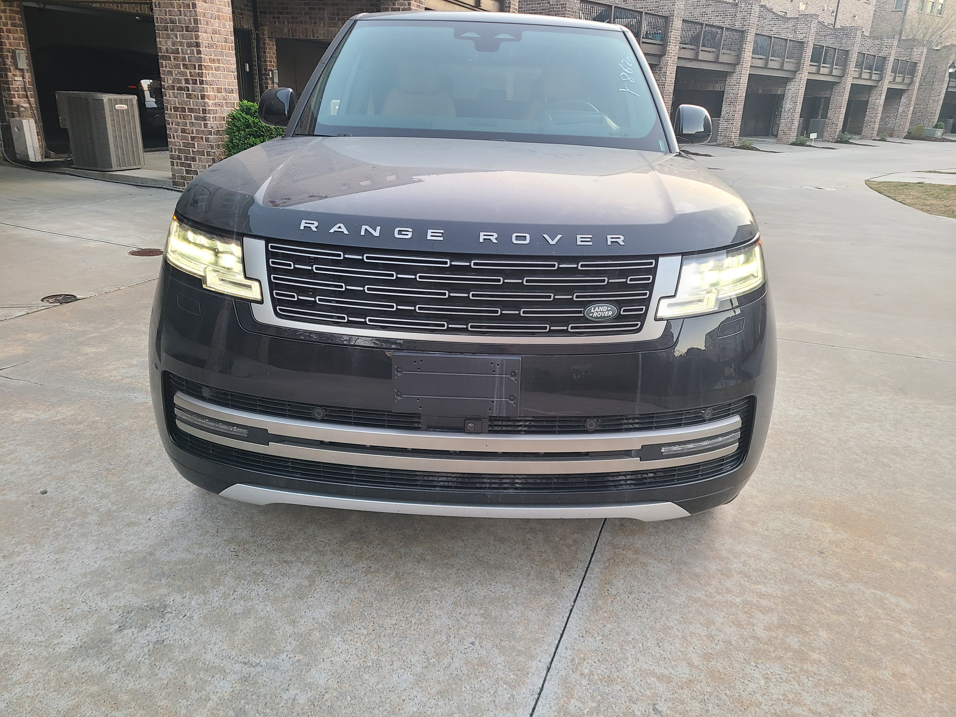 Used 2024 Land Rover Range Rover SE AWD/4WD image 9