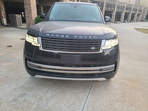 Used 2024 Land Rover Range Rover SE AWD/4WD image 9