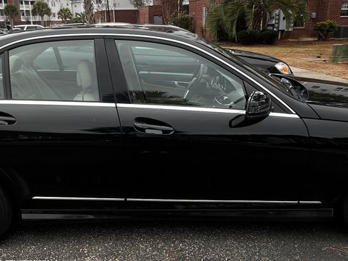 Used 2014 Mercedes-Benz C 250 Sedan image 2