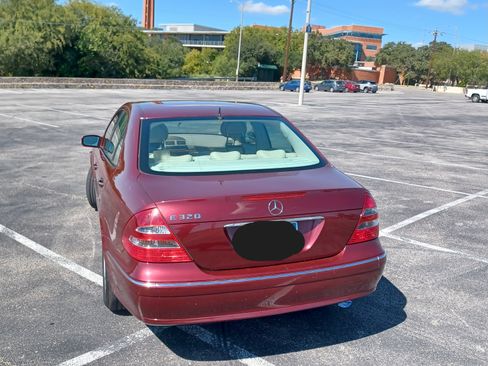 Used 2003 Mercedes-Benz E 320 Sedan image 9