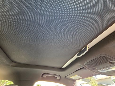 Used 2017 Audi A3 e-tron Premium image 13