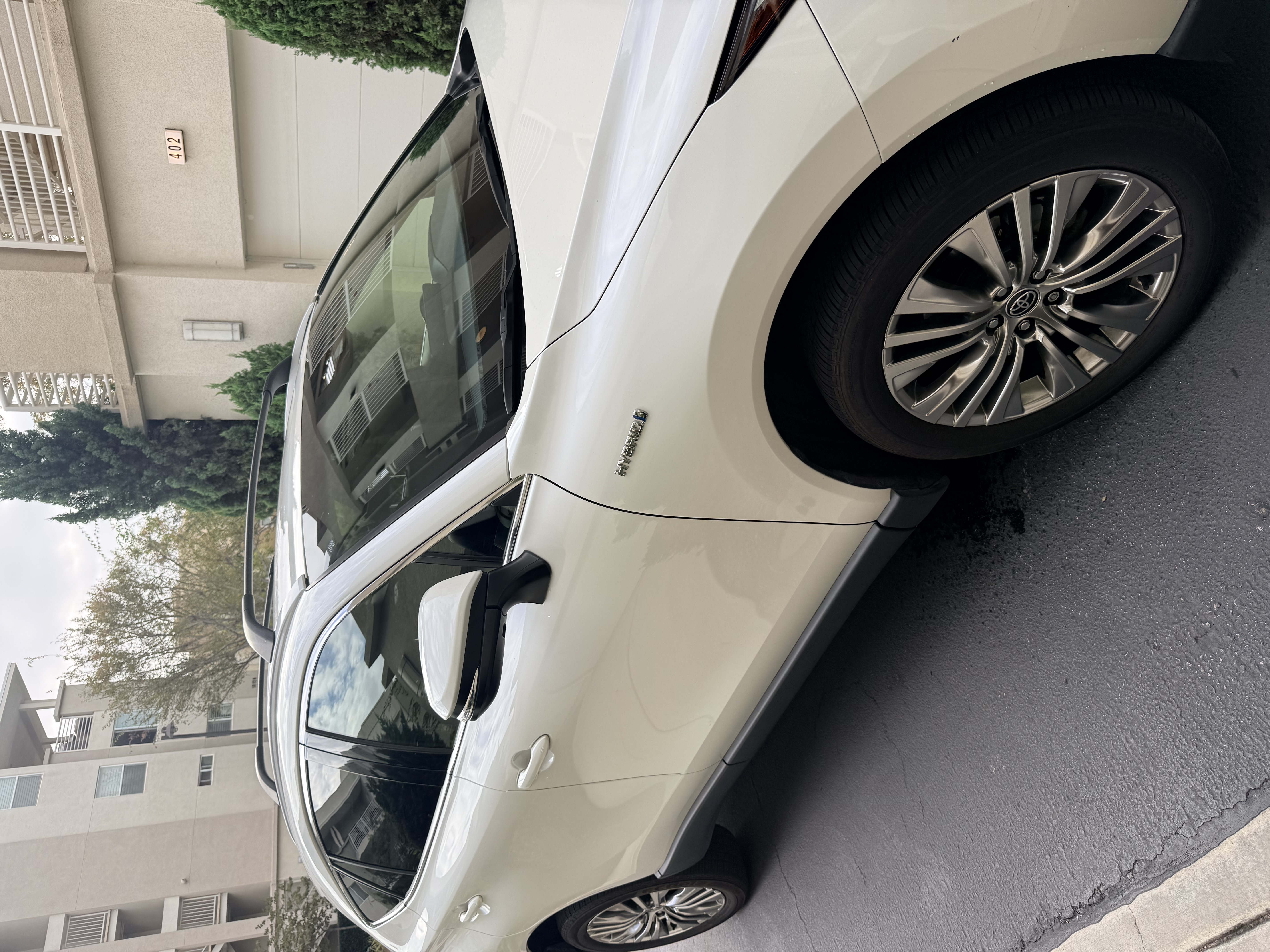 Used 2021 Toyota Venza XLE w/ Carpet Mat Package (TMS) AWD/4WD image 5