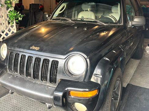 Used 2003 Jeep Liberty Renegade image 1