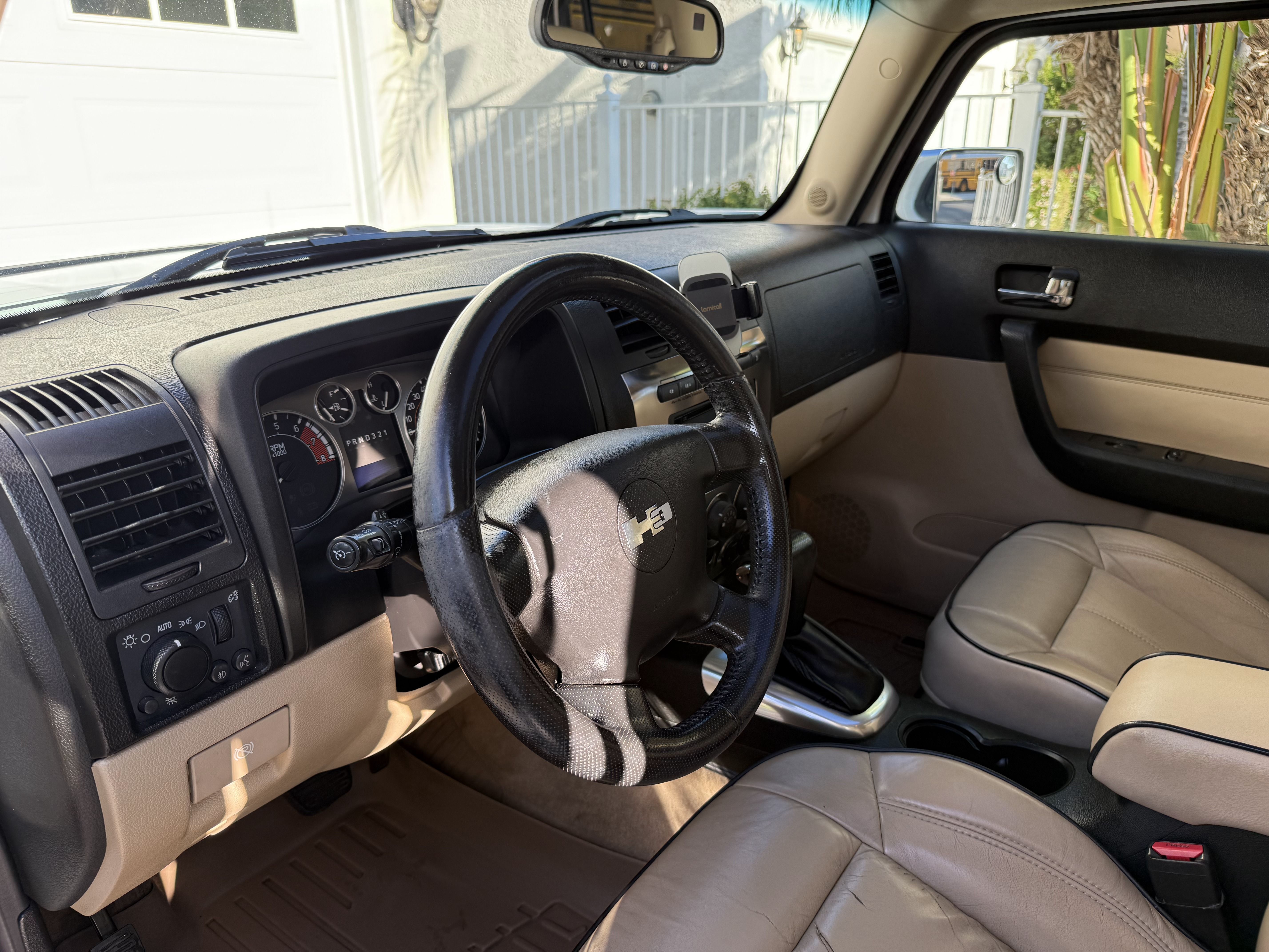 Used 2006 HUMMER H3 AWD/4WD image 10