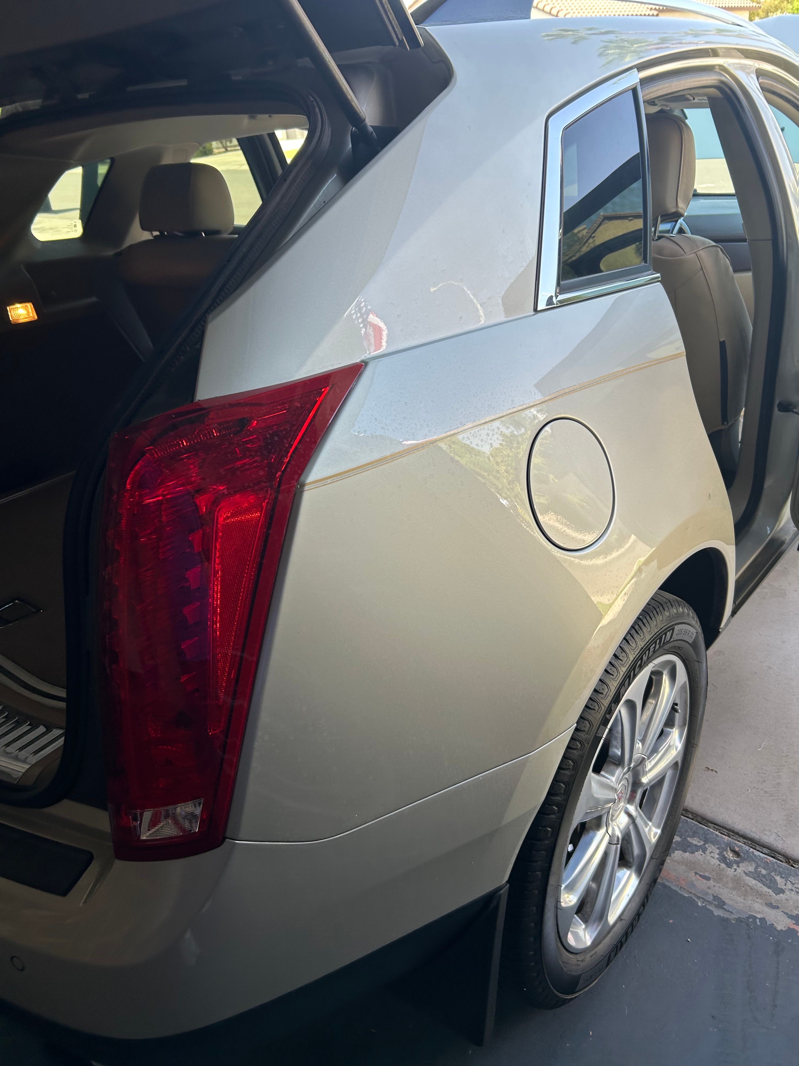 Used 2014 Cadillac SRX Premium w/ Driver Assist Package AWD/4WD image 9