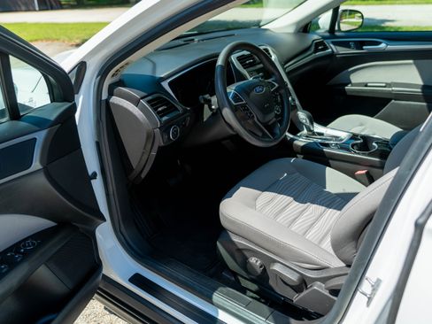Used 2016 Ford Fusion S image 11