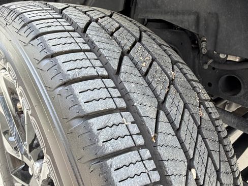 Used 2021 Jeep Wrangler Unlimited Sahara image 2