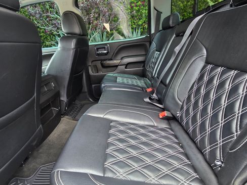 Used 2018 Chevrolet Silverado 2500 LTZ w/ Duramax Plus Package image 12