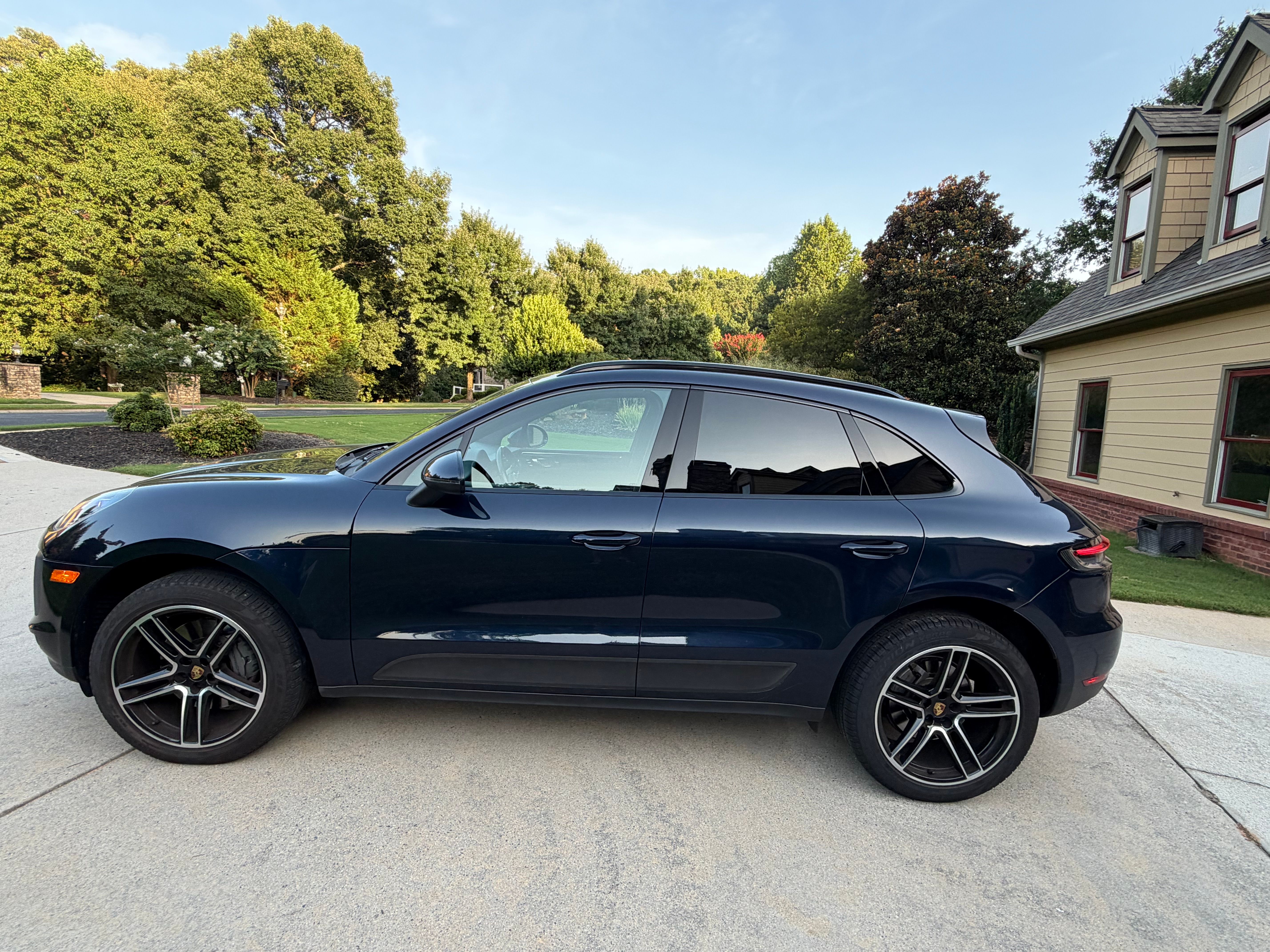 Used 2020 Porsche Macan S AWD/4WD image 5