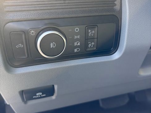 Used 2024 Ford F350 XLT w/ Camper Package image 25