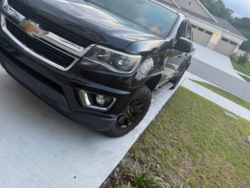 Used 2017 Chevrolet Colorado LT w/ LT Convenience Package RWD image 4