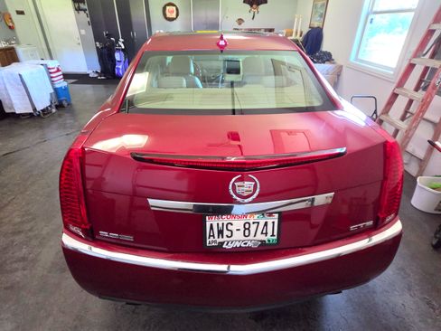 Used 2009 Cadillac CTS 3.6 w/ Wood Trim Package RWD image 4