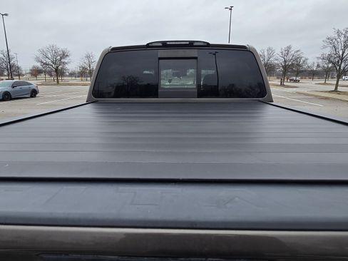 Used 2017 Nissan Titan Platinum Reserve image 6