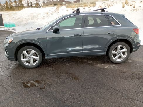 Used 2020 Audi Q3 2.0T Premium Plus w/ Premium Plus Package image 2