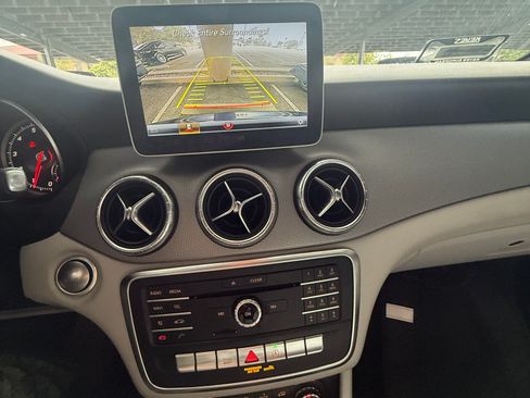 Used 2018 Mercedes-Benz CLA 250 image 14