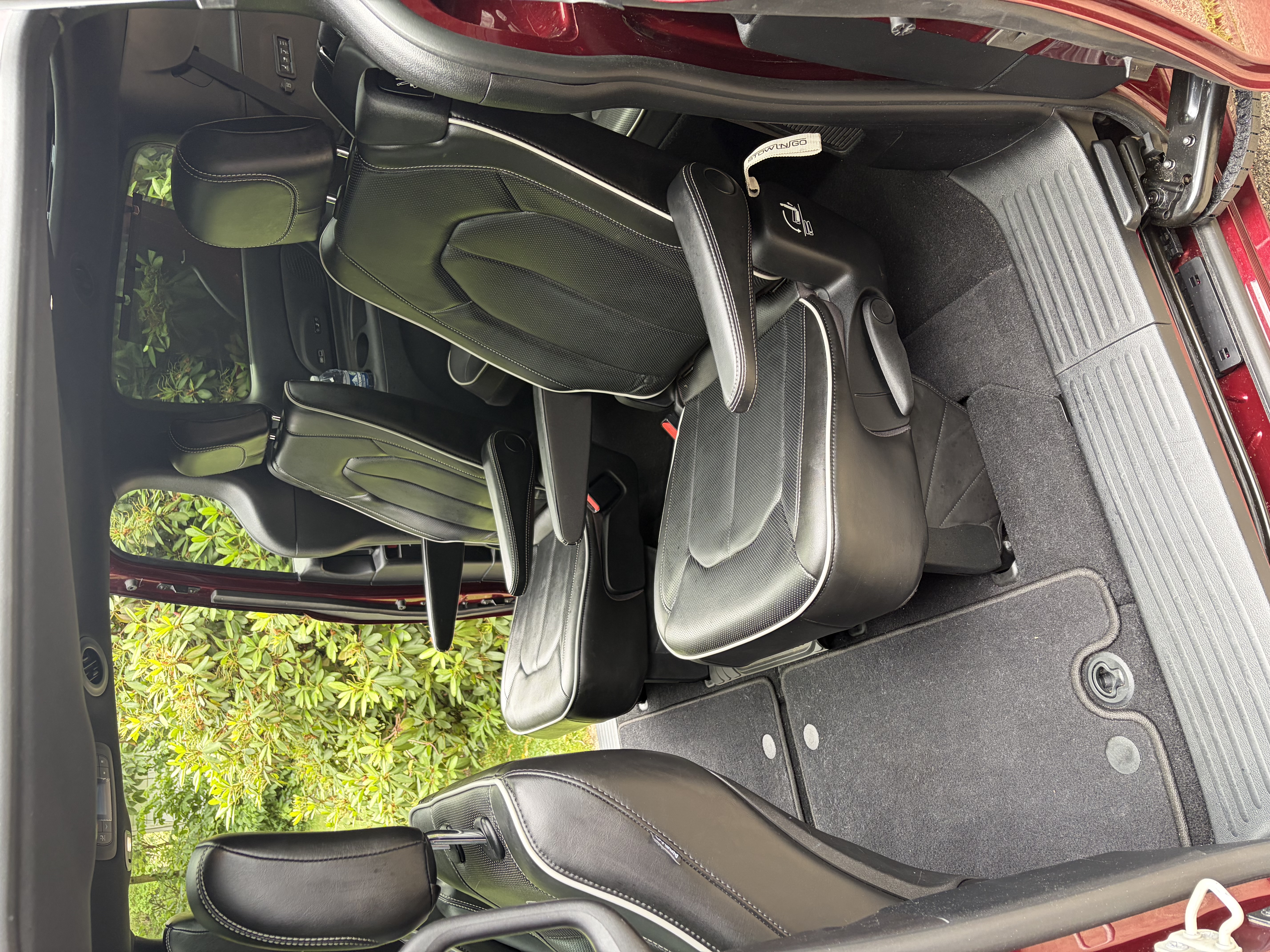 Used 2020 Chrysler Pacifica Limited w/ S Appearance Package FWD image 19