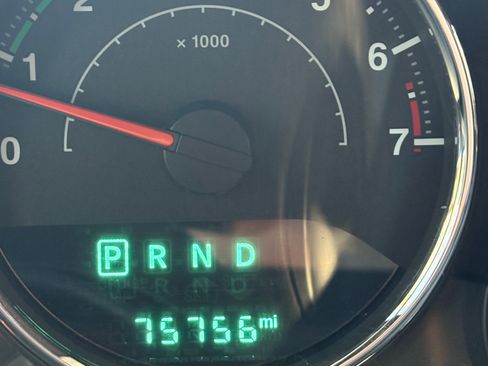 Used 2018 Jeep Wrangler Unlimited Rubicon w/ Connectivity Group image 14