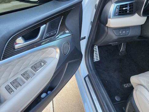 Used 2022 Genesis G70 3.3T w/ Sport Prestige Package image 5