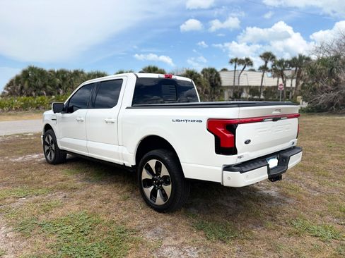 Used 2023 Ford F150 Lightning Platinum AWD/4WD image 5