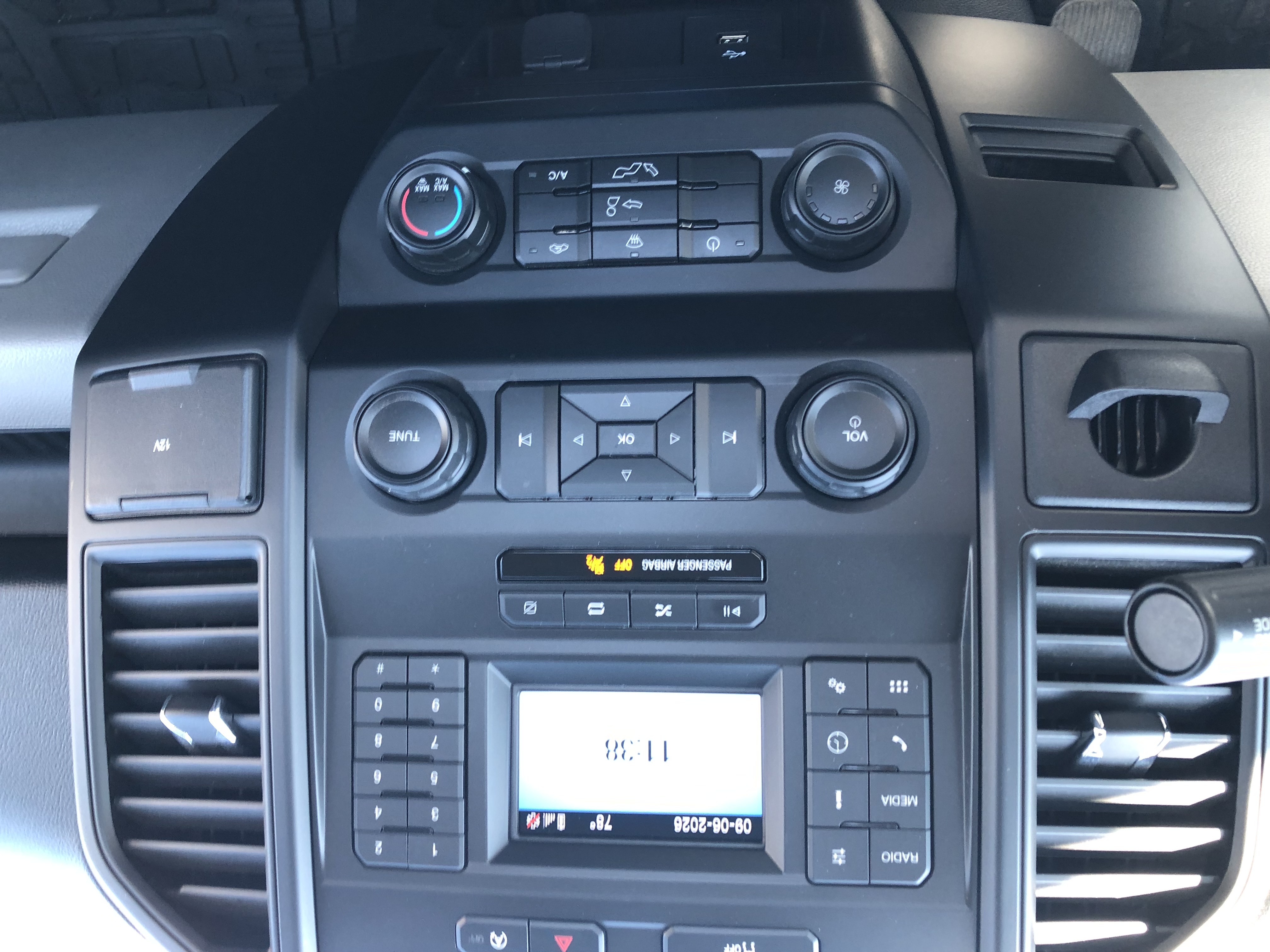 Used 2020 Ford F150 XL w/ Equipment Group 101A Mid RWD image 14