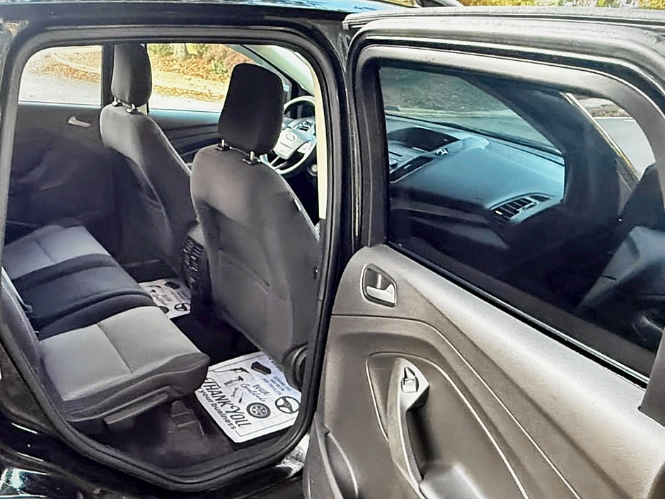 Used 2018 Ford Escape SE AWD/4WD image 15