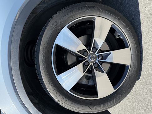 Used 2020 Volvo XC40 T5 Momentum w/ Premium Package image 20