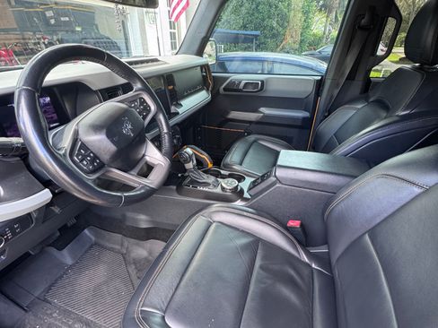 Used 2022 Ford Bronco Badlands image 5