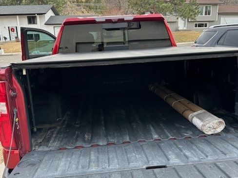 Used 2021 Chevrolet Silverado 1500 High Country w/ Technology Package image 4