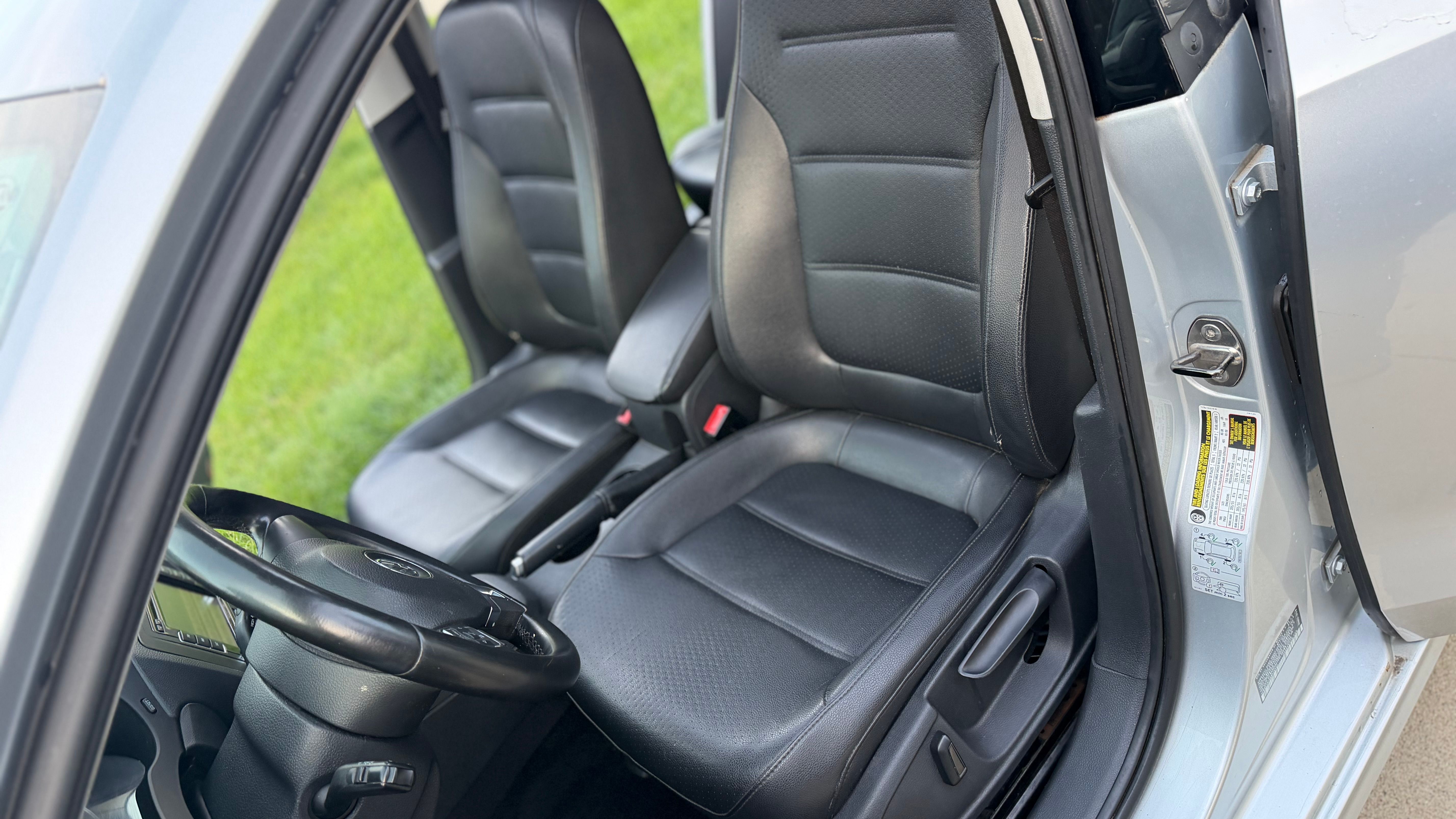 Used 2013 Volkswagen Jetta SE FWD image 16