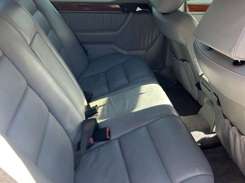 Used 1994 Mercedes-Benz E 320 Sedan image 8